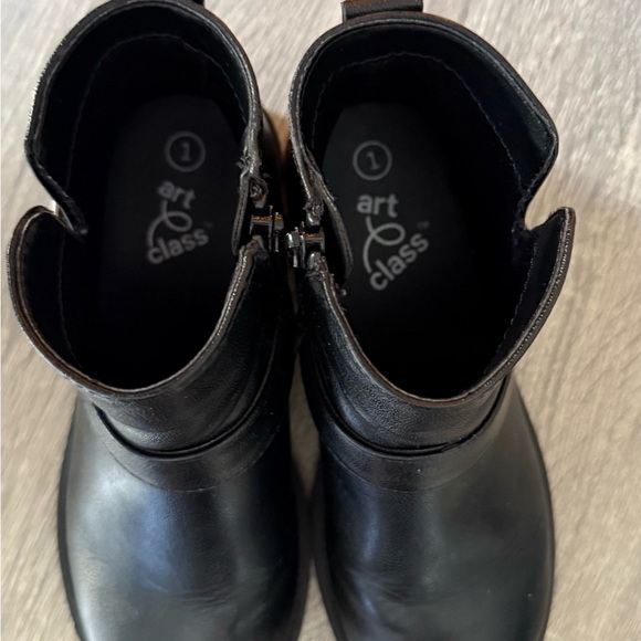 2 Pair - Girls Black Boots - Art Class - Size 1 - Picture 7 of 8